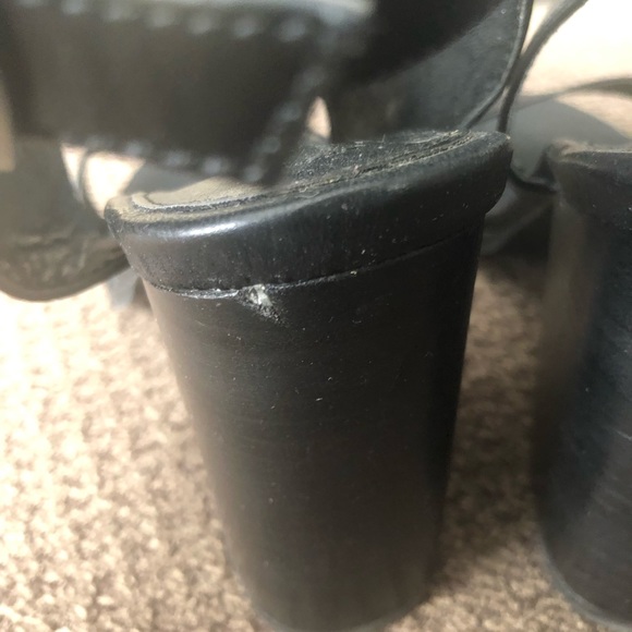 Forever 21. Chunky block Heel Sandal - Picture 4 of 5